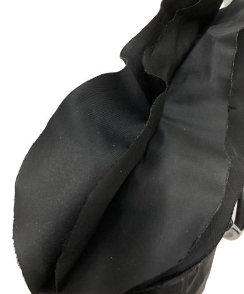 PRADA（プラダ）PRADA (プラダ) テスート ラッフルトリム ボウラーバッグ ブラックの古着・服飾アイテム