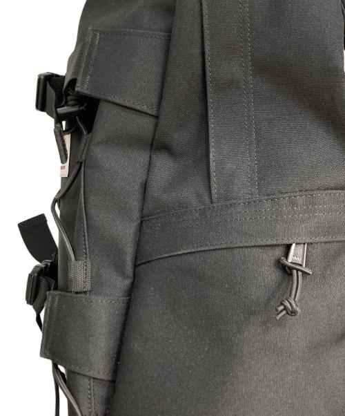 Carhartt WIP（カーハート ワーク イン プログレス）Carhartt WIP (カーハート ワーク イン プログレス) キックフリップバックパック ブラックの古着・服飾アイテム