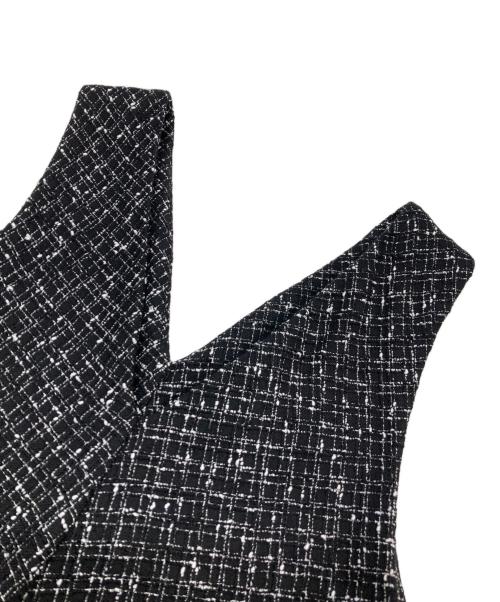 BEARDSLEY（ビアズリー）BEARDSLEY (ビアズリー) ツイードフレアーワンピース ブラック 未使用品の古着・服飾アイテム