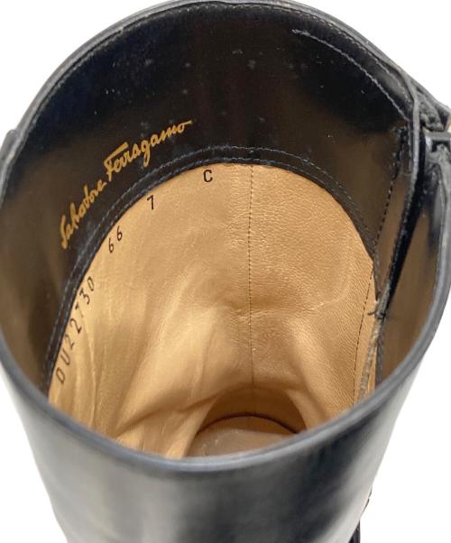 Salvatore Ferragamo（サルヴァトーレ フェラガモ）Salvatore Ferragamo (サルヴァトーレ フェラガモ) ミドルベルトブーツ ブラック サイズ:7Cの古着・服飾アイテム