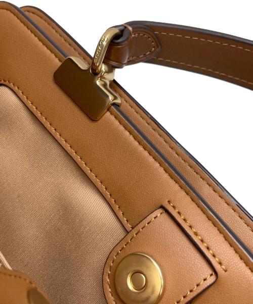 COACH（コーチ）COACH (コーチ) レーン キャリーオール カラーブロック ハンドバッグ ベージュの古着・服飾アイテム