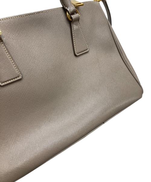 PRADA（プラダ）PRADA (プラダ) ガレリアサフィアーノ2WAYバッグ ベージュの古着・服飾アイテム