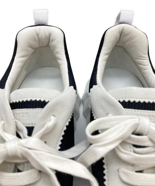 HERMES（エルメス）HERMES (エルメス) バウンシング ホワイト×ブラック サイズ:43（インソール）の古着・服飾アイテム