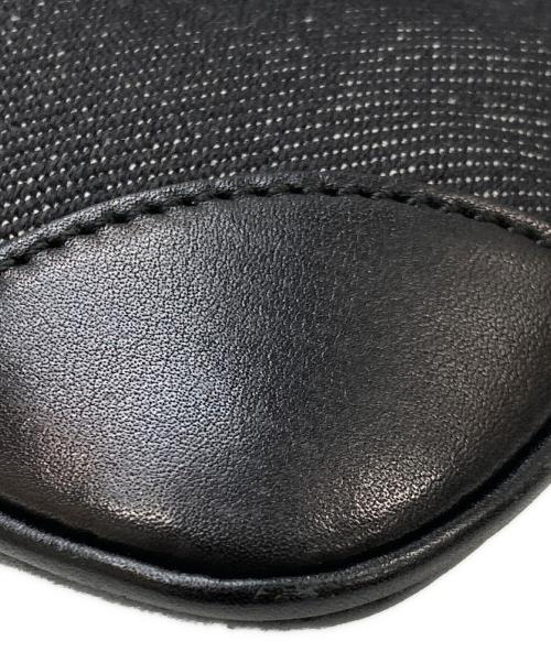 GUCCI（グッチ）GUCCI (グッチ) ワンショルダーバッグ ブラックの古着・服飾アイテム