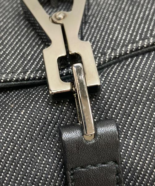 GUCCI（グッチ）GUCCI (グッチ) ワンショルダーバッグ ブラックの古着・服飾アイテム