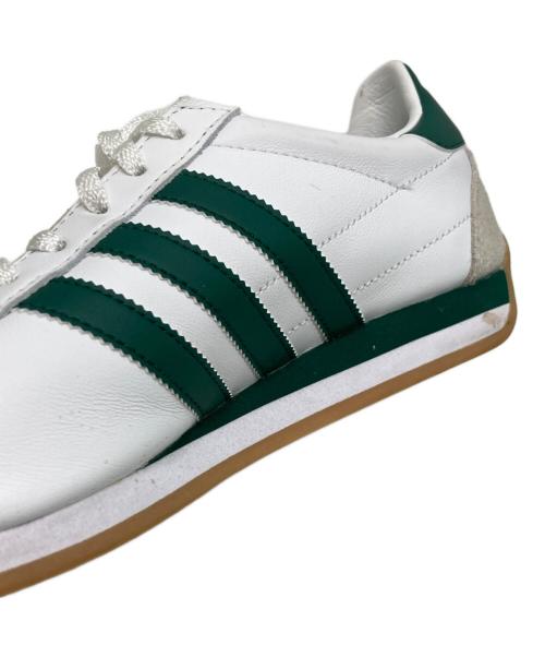 adidas（アディダス）adidas (アディダス) スニーカー ホワイト×グリーン サイズ:26の古着・服飾アイテム