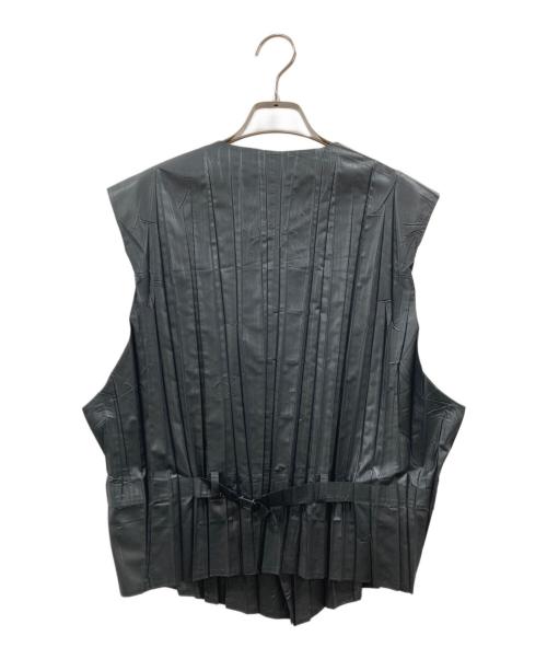 ISSEY MIYAKE MEN（イッセイミヤケメン）ISSEY MIYAKE MEN (イッセイミヤケメン) プリーツノースリーブシャツ ブラック サイズ:Mの古着・服飾アイテム