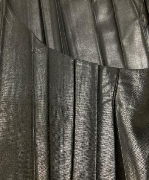 ISSEY MIYAKE MEN（イッセイミヤケメン）ISSEY MIYAKE MEN (イッセイミヤケメン) プリーツノースリーブシャツ ブラック サイズ:Mの古着・服飾アイテム