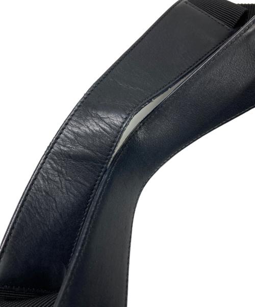 Salvatore Ferragamo（サルヴァトーレ フェラガモ）Salvatore Ferragamo (サルヴァトーレ フェラガモ) ガンチーニハンドバッグ ブラックの古着・服飾アイテム