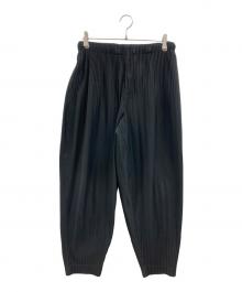 HOMME PLISSE ISSEY MIYAKE（オム プリッセ イッセイ ミヤケ）の古着「erased pleated sarouel pants」｜ブラック