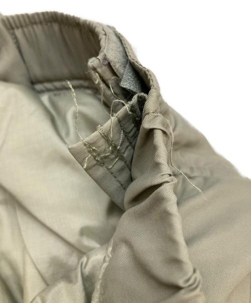 US ARMY（ユーエスアーミー）US ARMY (ユーエスアーミー) ECWCS GENIII LEVEL7 PRIMALOFT パンツ グレー サイズ:38の古着・服飾アイテム