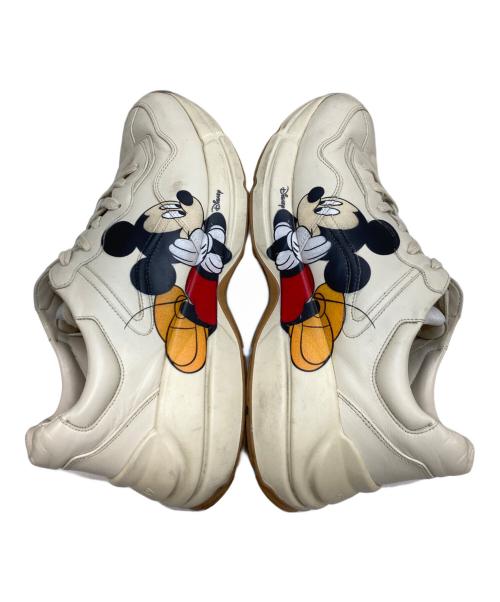 GUCCI（グッチ）GUCCI (グッチ) DISNEY (ディズニー) Rhyton Mickey Mouse Sneaker アイボリー サイズ:9の古着・服飾アイテム