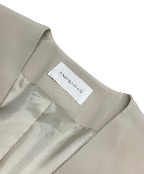Pinky & Dianne（ピンキーアンドダイアン）Pinky & Dianne (ピンキーアンドダイアン) ノーカラーフロントホックジャケット ベージュ サイズ:36の古着・服飾アイテム