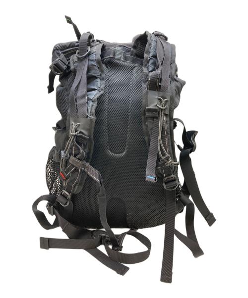 and wander（アンドワンダー）and wander (アンドワンダー) X-Pac 30L backpack ブラックの古着・服飾アイテム