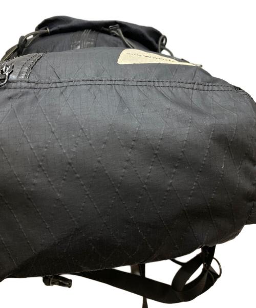 and wander（アンドワンダー）and wander (アンドワンダー) X-Pac 30L backpack ブラックの古着・服飾アイテム