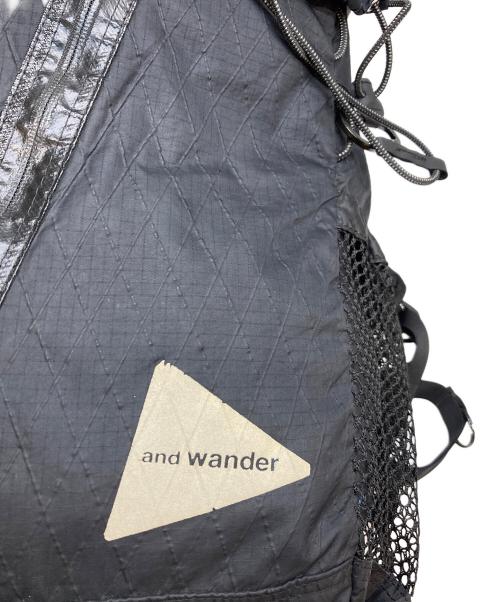 and wander（アンドワンダー）and wander (アンドワンダー) X-Pac 30L backpack ブラックの古着・服飾アイテム