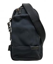 TUMI（トゥミ）の古着「HARRISON グレゴリー スリング」｜ブラック