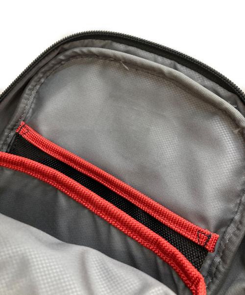 TUMI（トゥミ）TUMI (トゥミ) スリングバッグ ブラックの古着・服飾アイテム