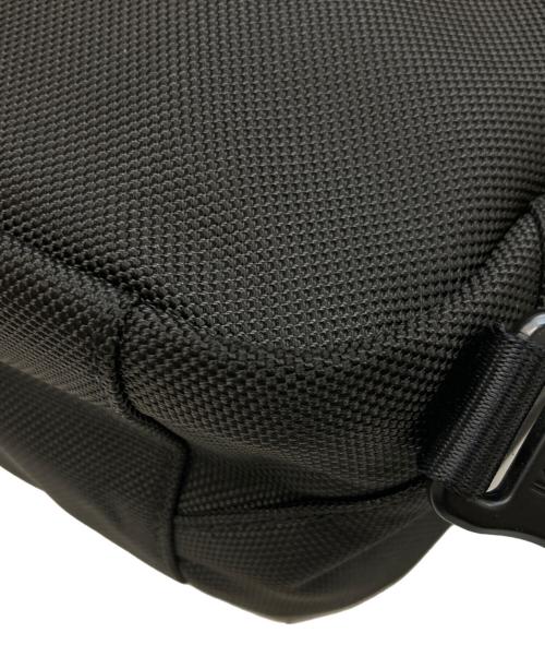 TUMI（トゥミ）TUMI (トゥミ) スリングバッグ ブラックの古着・服飾アイテム