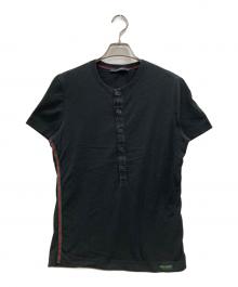 GUCCI（グッチ）の古着「ヘンリーネックカットソー」｜ブラック
