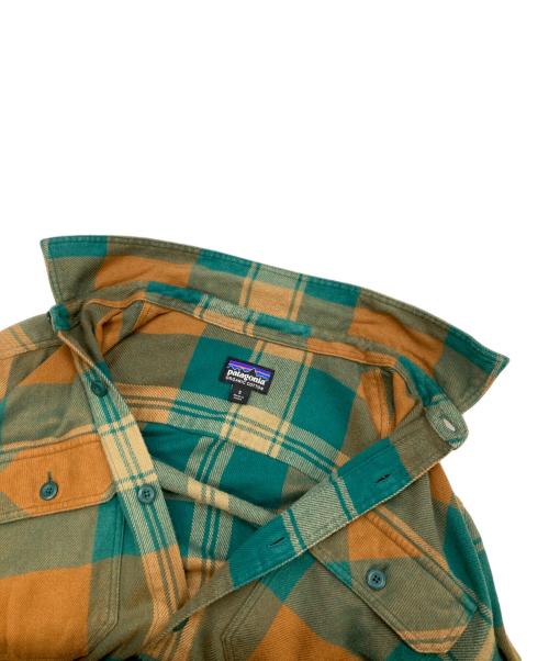 Patagonia（パタゴニア）Patagonia (パタゴニア) ネルシャツ グリーン×オレンジ サイズ:Sの古着・服飾アイテム
