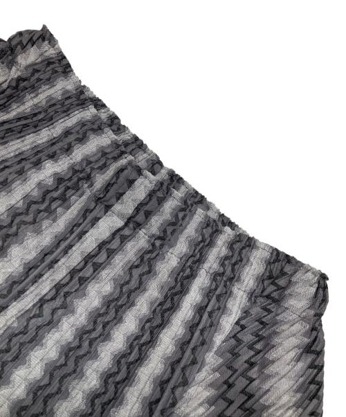 PLEATS PLEASE（プリーツプリーズ）PLEATS PLEASE (プリーツプリーズ) COTTON ZIGZAG グレー サイズ:3の古着・服飾アイテム