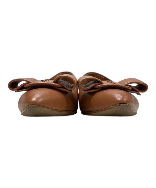 Salvatore Ferragamo（サルヴァトーレ フェラガモ）Salvatore Ferragamo (サルヴァトーレ フェラガモ) ヴァラリボンフラットシューズ ブラウン サイズ:5の古着・服飾アイテム