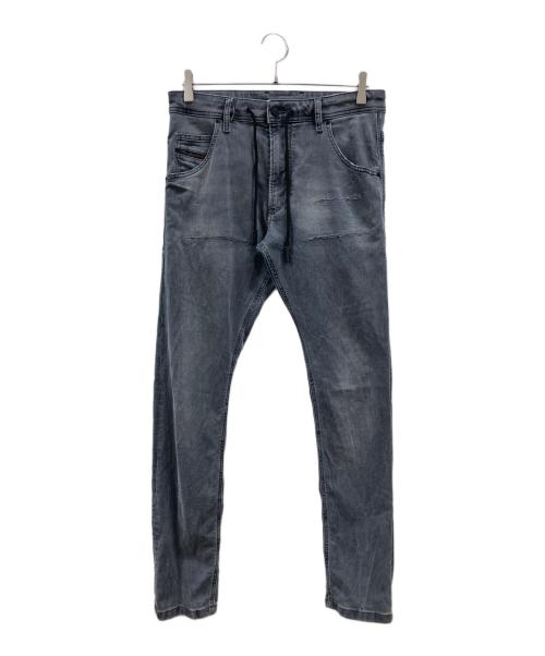 DIESEL（ディーゼル）DIESEL (ディーゼル) デニムパンツ グレー サイズ:28の古着・服飾アイテム