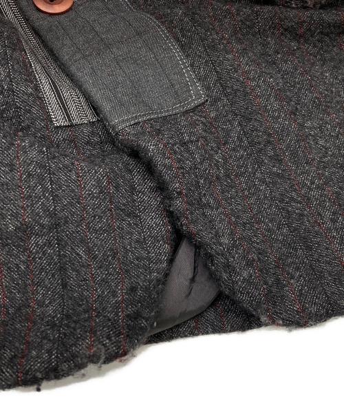 JUNYA WATANABE CdG MAN（ジュンヤ ワタナベ コム デ ギャルソン マン）JUNYA WATANABE CdG MAN (ジュンヤ ワタナベ コム デ ギャルソン マン) 縮絨パッチワークテーラードジャケット グレー サイズ:Sの古着・服飾アイテム