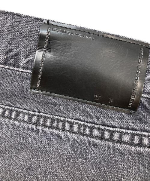 DIESEL Black Gold（ディーゼル ブラック ゴールド）DIESEL Black Gold (ディーゼル ブラック ゴールド) ブリーチデザインデニムパンツ グレー サイズ:W30の古着・服飾アイテム