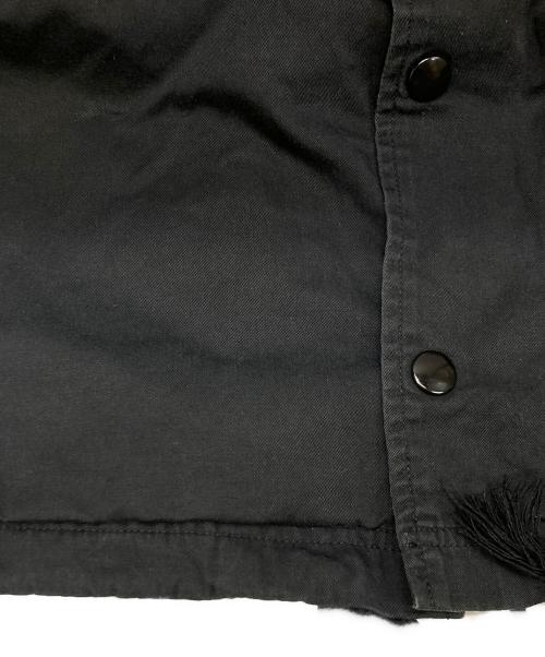 UNDERCOVER（アンダーカバー）UNDERCOVER (アンダーカバー) CARNE BOLLENTE (カルネボレンテ) バック刺繍コーチジャケット ブラック サイズ:2の古着・服飾アイテム