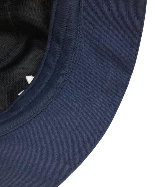 adidas（アディダス）adidas (アディダス) oasis (オアシス) バケットハット ネイビーの古着・服飾アイテム