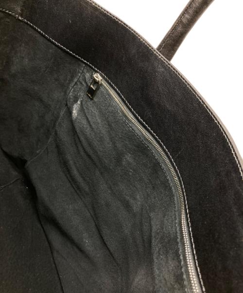 HIROFU（ヒロフ）HIROFU (ヒロフ) ロゴ型押しレザートートバッグ ブラックの古着・服飾アイテム