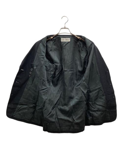ISSEY MIYAKE（イッセイミヤケ）ISSEY MIYAKE (イッセイミヤケ) ウール3Bテーラードジャケット ブラック サイズ:Mの古着・服飾アイテム