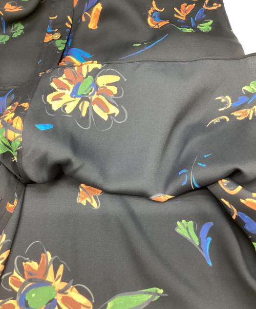 TORY BURCH（トリーバーチ）TORY BURCH (トリーバーチ) ボタニカルフリルワンピース ブラックの古着・服飾アイテム