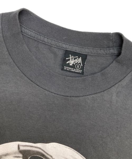 stussy（ステューシー）stussy (ステューシー) プリントTシャツ グレー サイズ:Sの古着・服飾アイテム