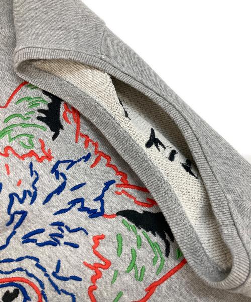 maison kitsune（メゾンキツネ）maison kitsune (メゾンキツネ) フォックス刺繍トレーナー グレー サイズ:Sの古着・服飾アイテム