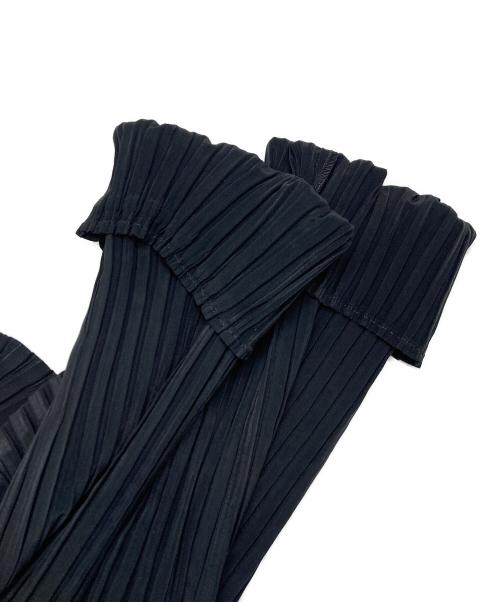 ISSEY MIYAKE（イッセイミヤケ）ISSEY MIYAKE (イッセイミヤケ) プリーツブラウス ブラック サイズ:2の古着・服飾アイテム