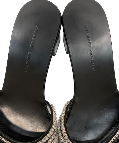 GIUSEPPE ZANOTTI（ジュゼッペザノッティ）GIUSEPPE ZANOTTI (ジュゼッペザノッティ) ビジューサンダル ブラック サイズ:37の古着・服飾アイテム