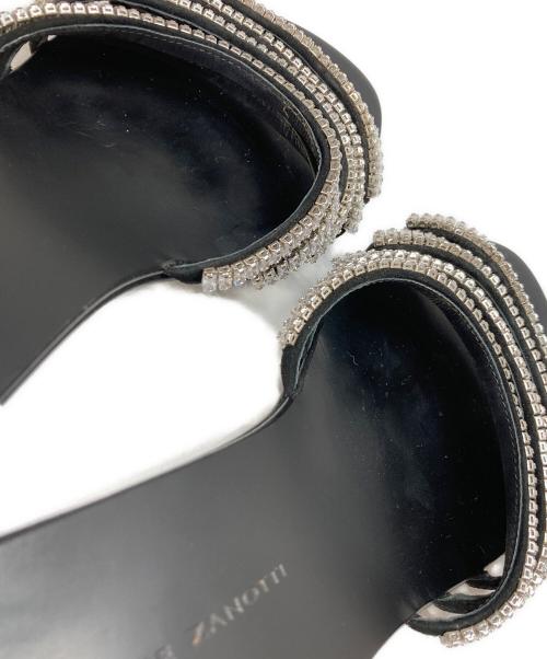GIUSEPPE ZANOTTI（ジュゼッペザノッティ）GIUSEPPE ZANOTTI (ジュゼッペザノッティ) ビジューサンダル ブラック サイズ:37の古着・服飾アイテム