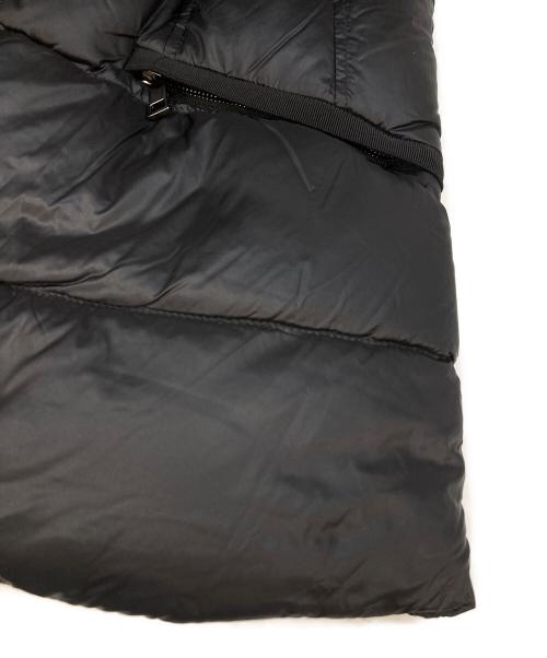 MONCLER（モンクレール）MONCLER (モンクレール) ファー付ショートダウンジャケット ブラック サイズ:4の古着・服飾アイテム