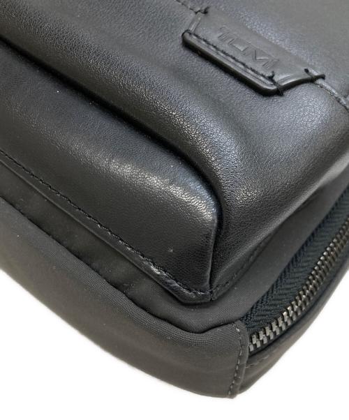 TUMI（トゥミ）TUMI (トゥミ) HARRISON/ショルダーバッグ ブラックの古着・服飾アイテム