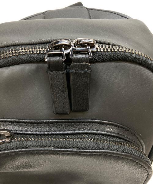 TUMI（トゥミ）TUMI (トゥミ) HARRISON/ショルダーバッグ ブラックの古着・服飾アイテム