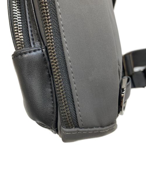 TUMI（トゥミ）TUMI (トゥミ) HARRISON/ショルダーバッグ ブラックの古着・服飾アイテム