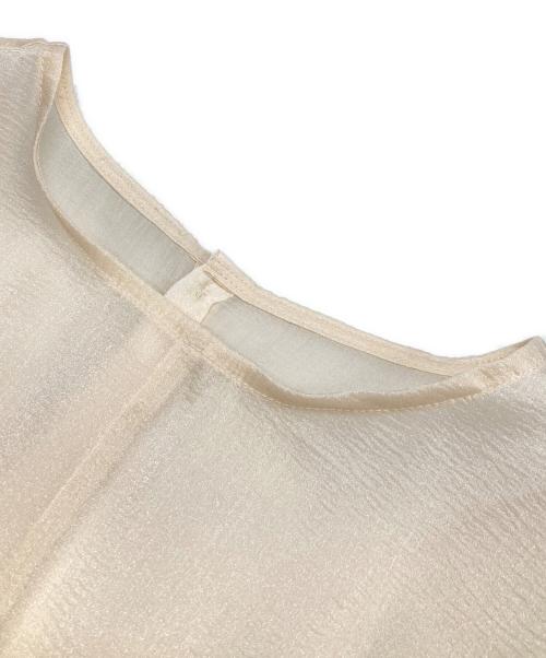 SHENERY（シーナリー）SHENERY (シーナリー) バックボタンボリュームスリーブチュニック ベージュ サイズ:FREE 未使用品の古着・服飾アイテム