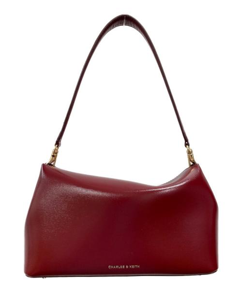 CHARLES & KEITH（チャールズアンドキース）CHARLES & KEITH (チャールズアンドキース) Wisteria メタリックアクセントショルダーバッグ レッドの古着・服飾アイテム