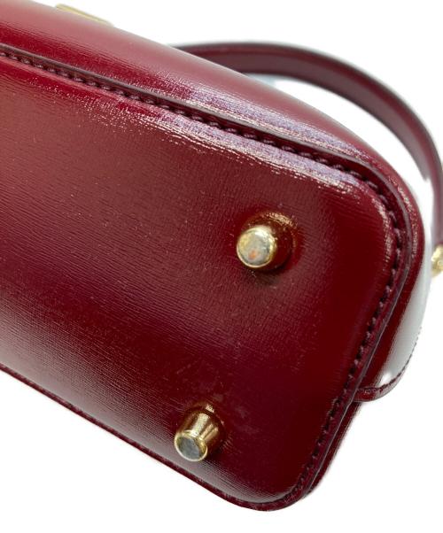 CHARLES & KEITH（チャールズアンドキース）CHARLES & KEITH (チャールズアンドキース) Wisteria メタリックアクセントショルダーバッグ レッドの古着・服飾アイテム