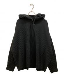 HOMME PLISSE ISSEY MIYAKE（オム プリッセ イッセイ ミヤケ）の古着「プリーツフード付きパーカー」｜ブラック