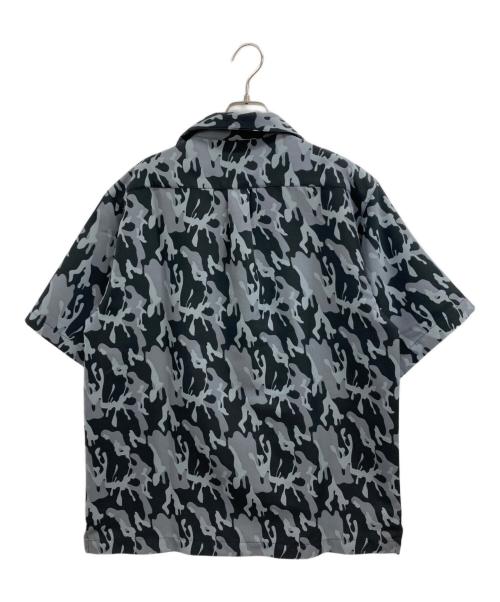 OAKLEY（オークリー）OAKLEY (オークリー) カモフラシャツ グレー サイズ:Sの古着・服飾アイテム