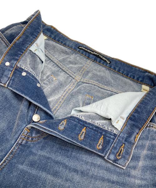 ALEXANDER WANG（アレキサンダー・ワン）ALEXANDER WANG (アレキサンダー・ワン) OVERSIZED ROUNDED LOW RISE JEAN BRUSHED DENIM ブルー サイズ:25の古着・服飾アイテム